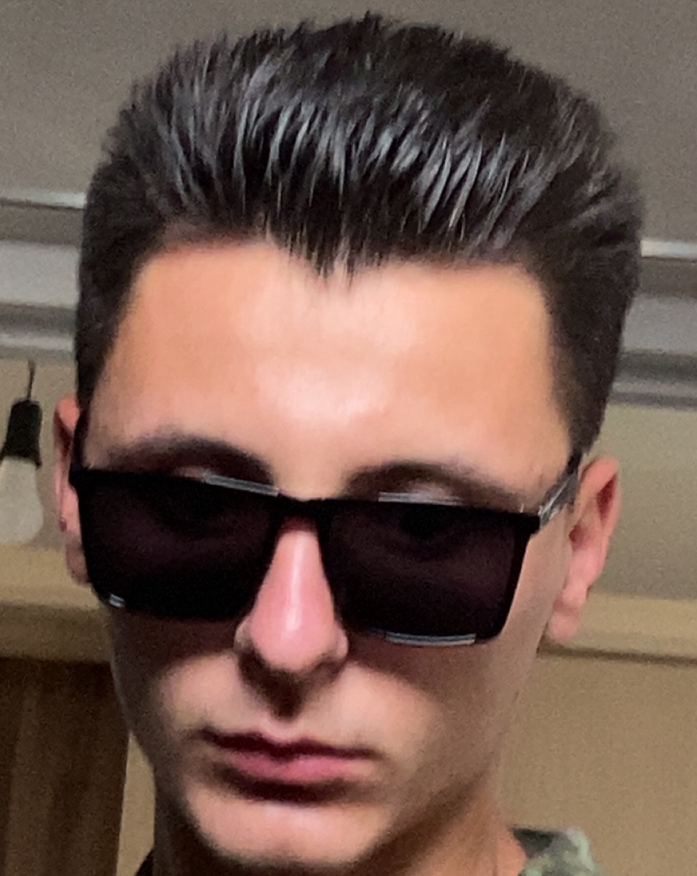 Tinder profile picture for @nerd