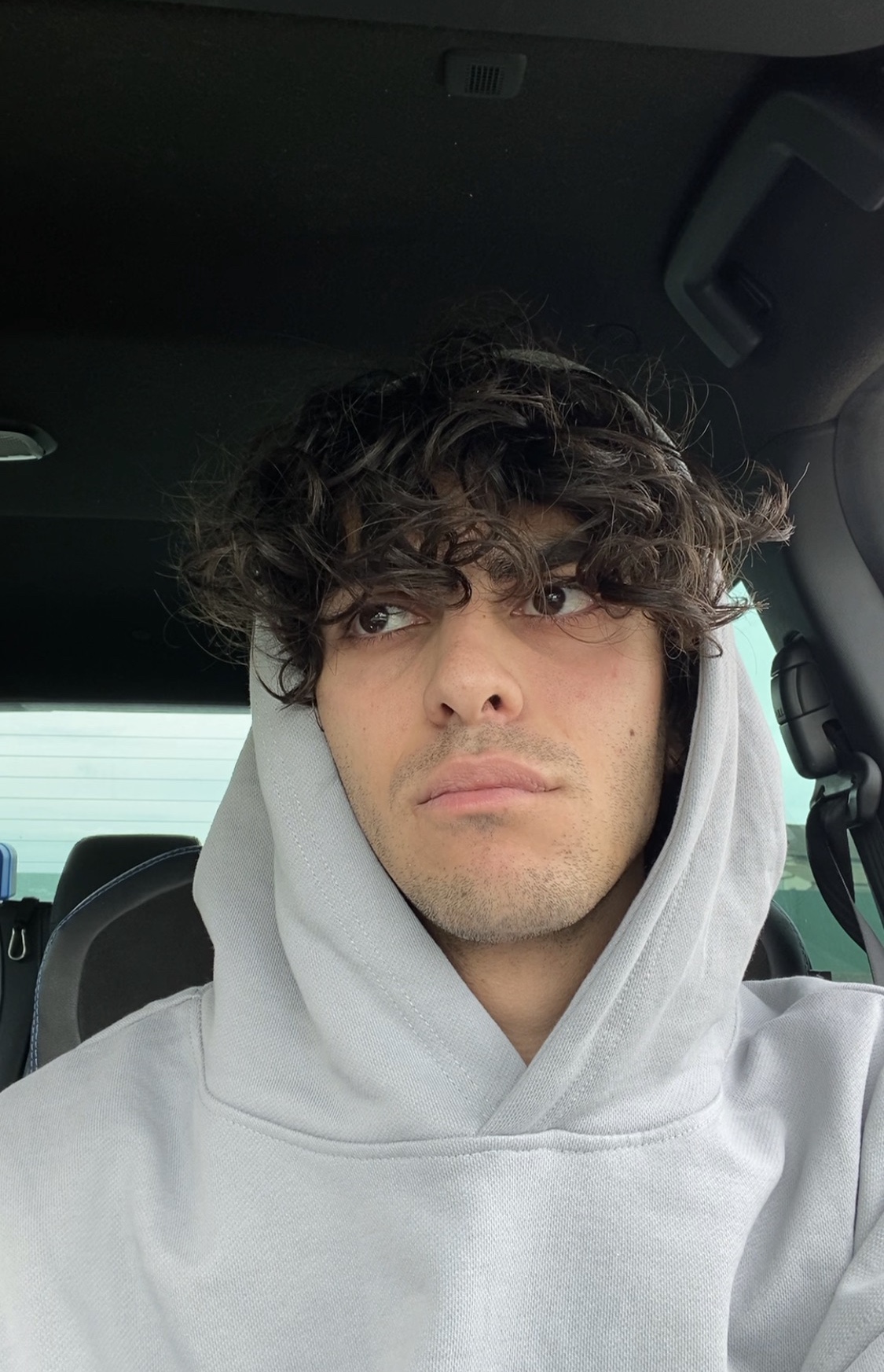 Tinder profile picture for @lorenzo