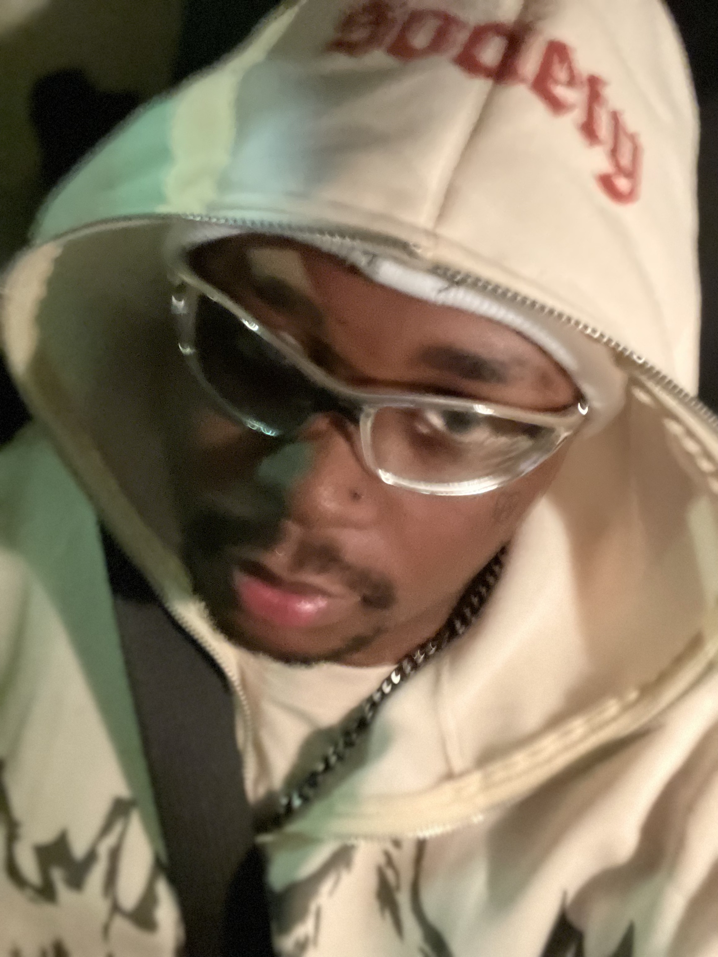 Tinder profile picture for @moose