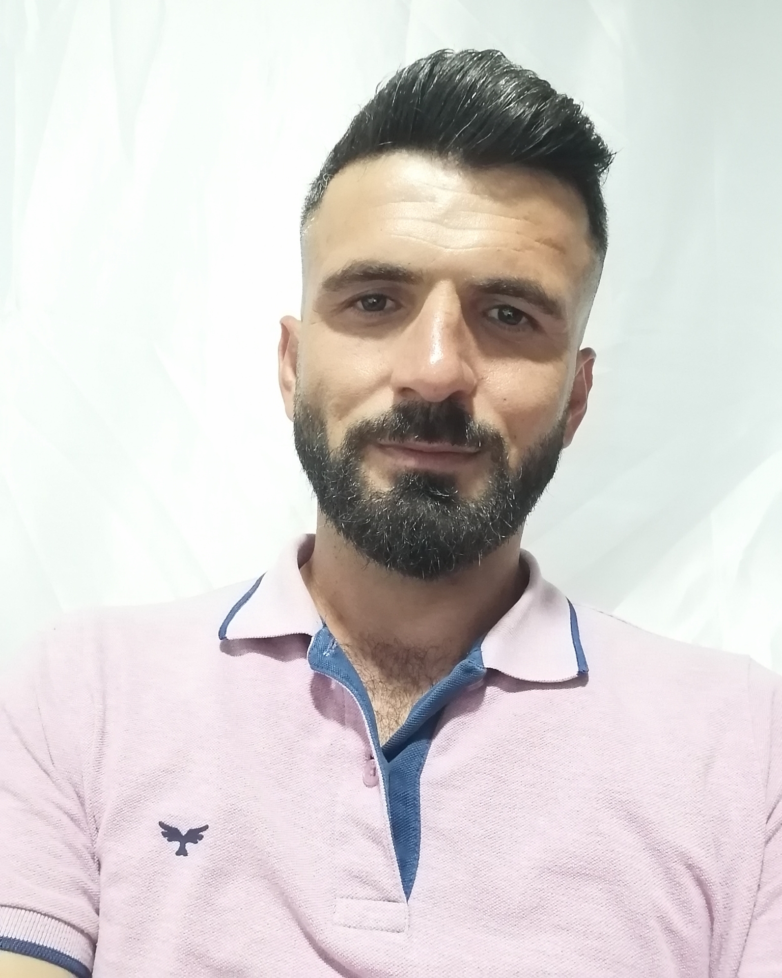Tinder profile picture for @onur
