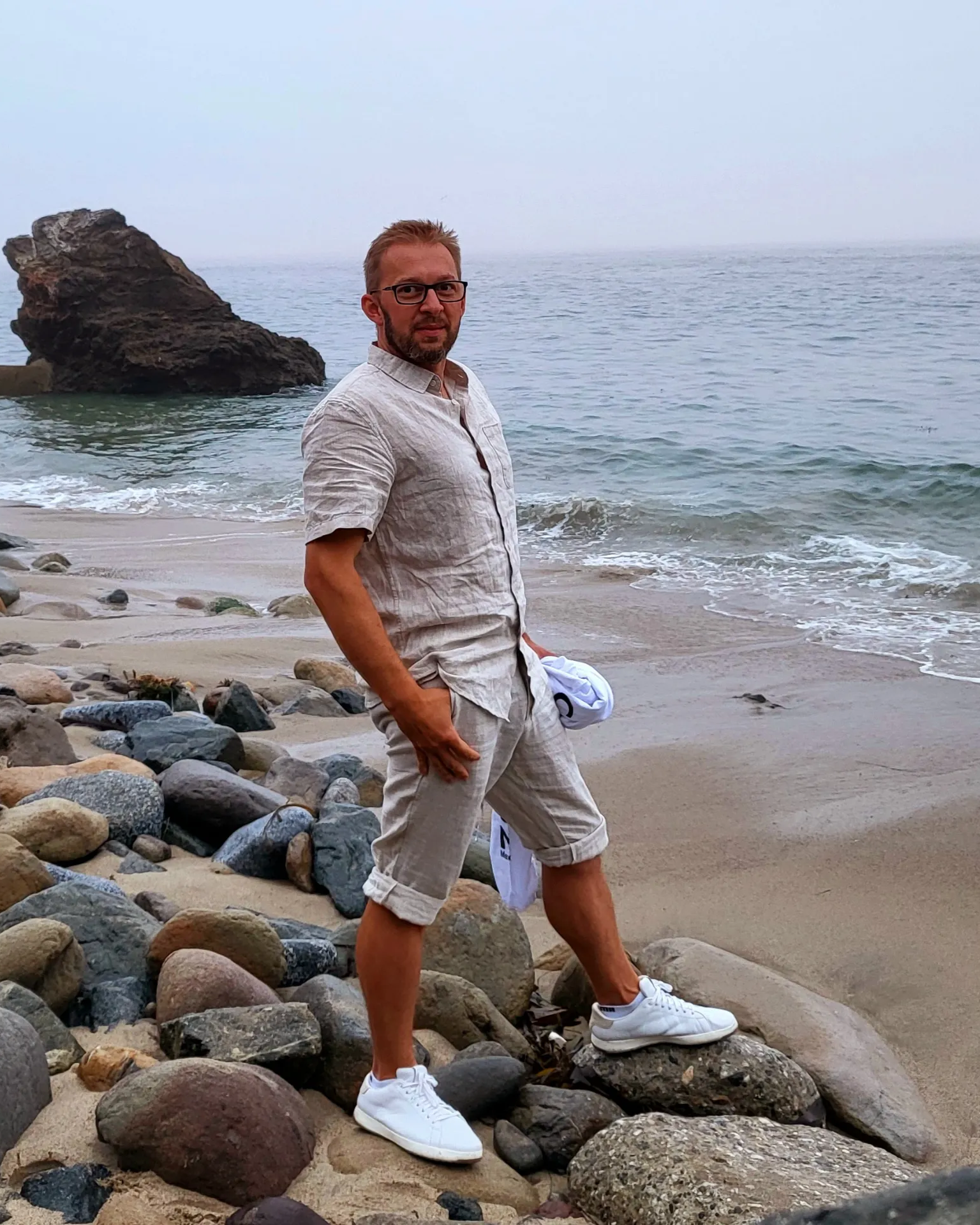 Tinder profile picture for @bogus