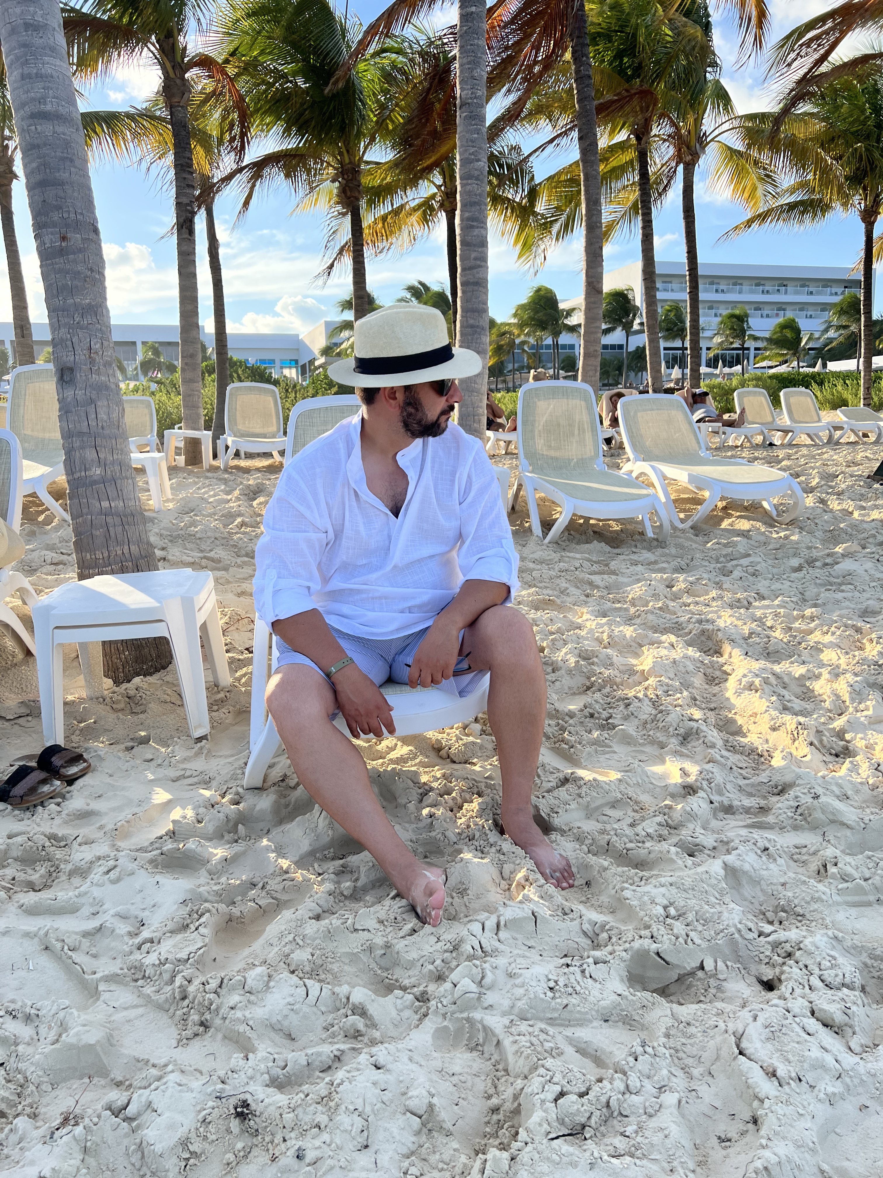Tinder profile picture for @simulation