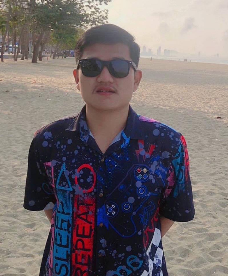 Tinder profile picture for @dam