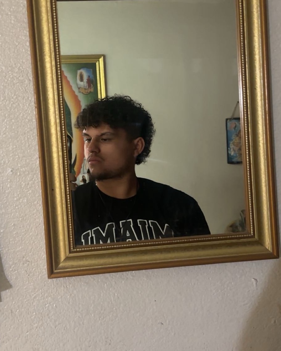 Tinder profile picture for @eggplant