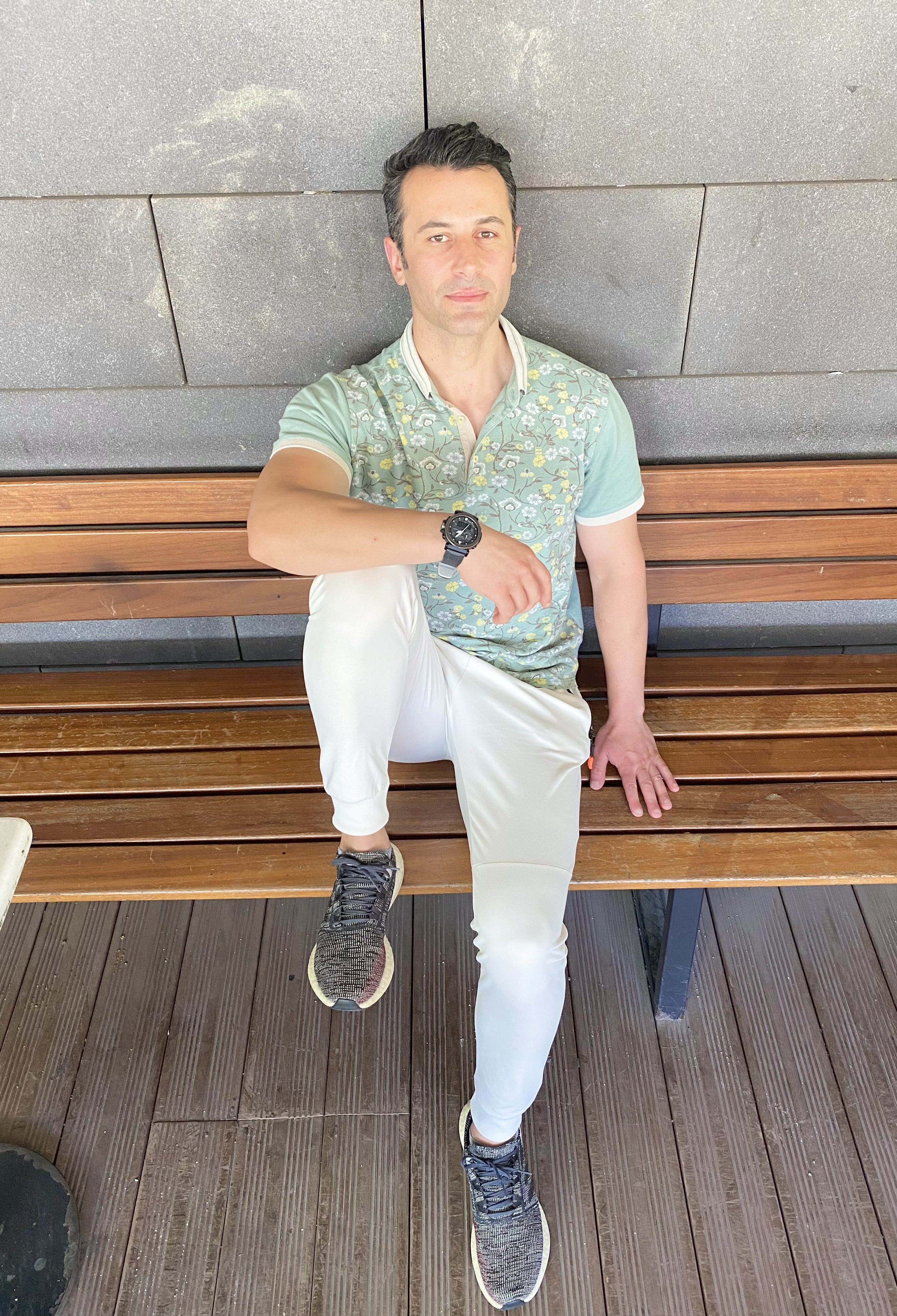 Tinder profile picture for @serotonin