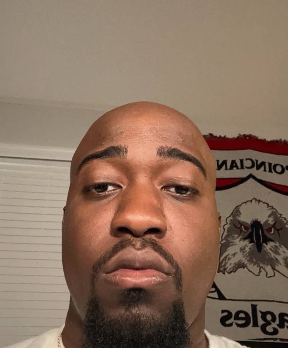 Tinder profile picture for @cousins
