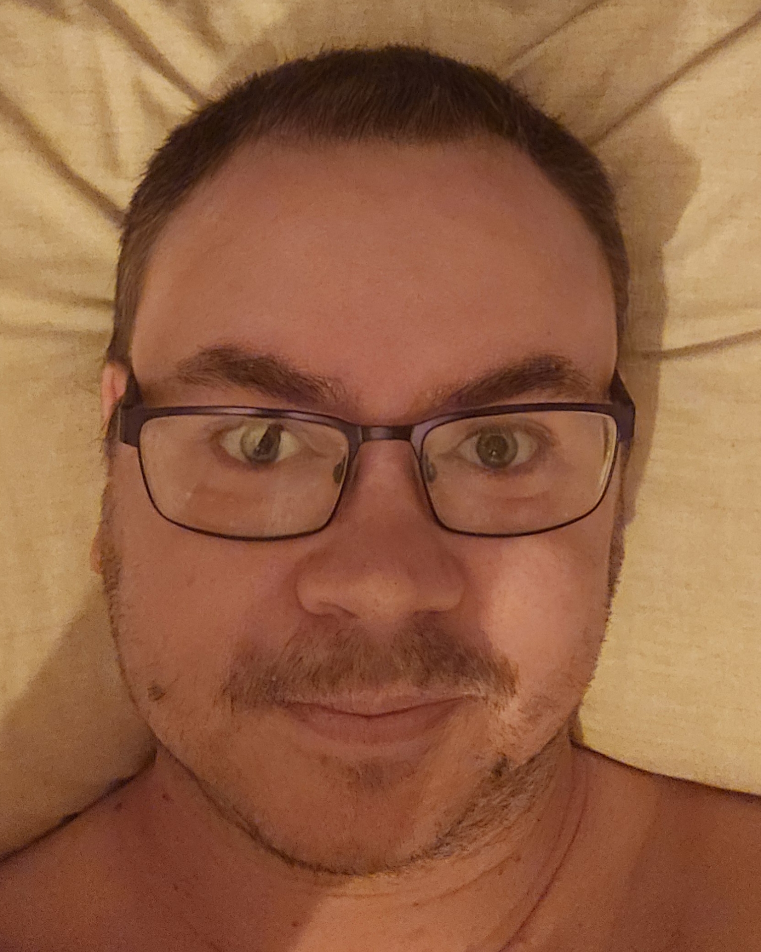 Tinder profile picture for @jawbone