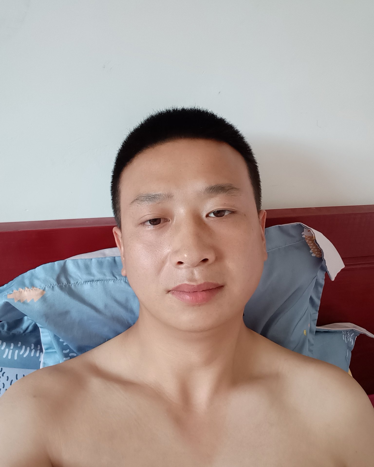 Tinder profile picture for @adjusted