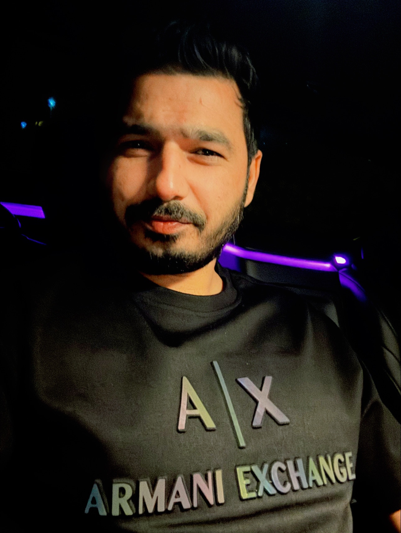 Tinder profile picture for @waqas