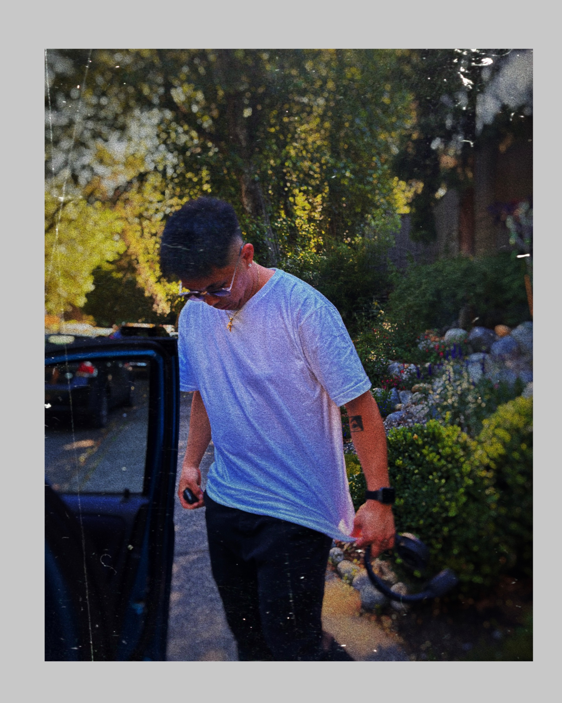Tinder profile picture for @sire