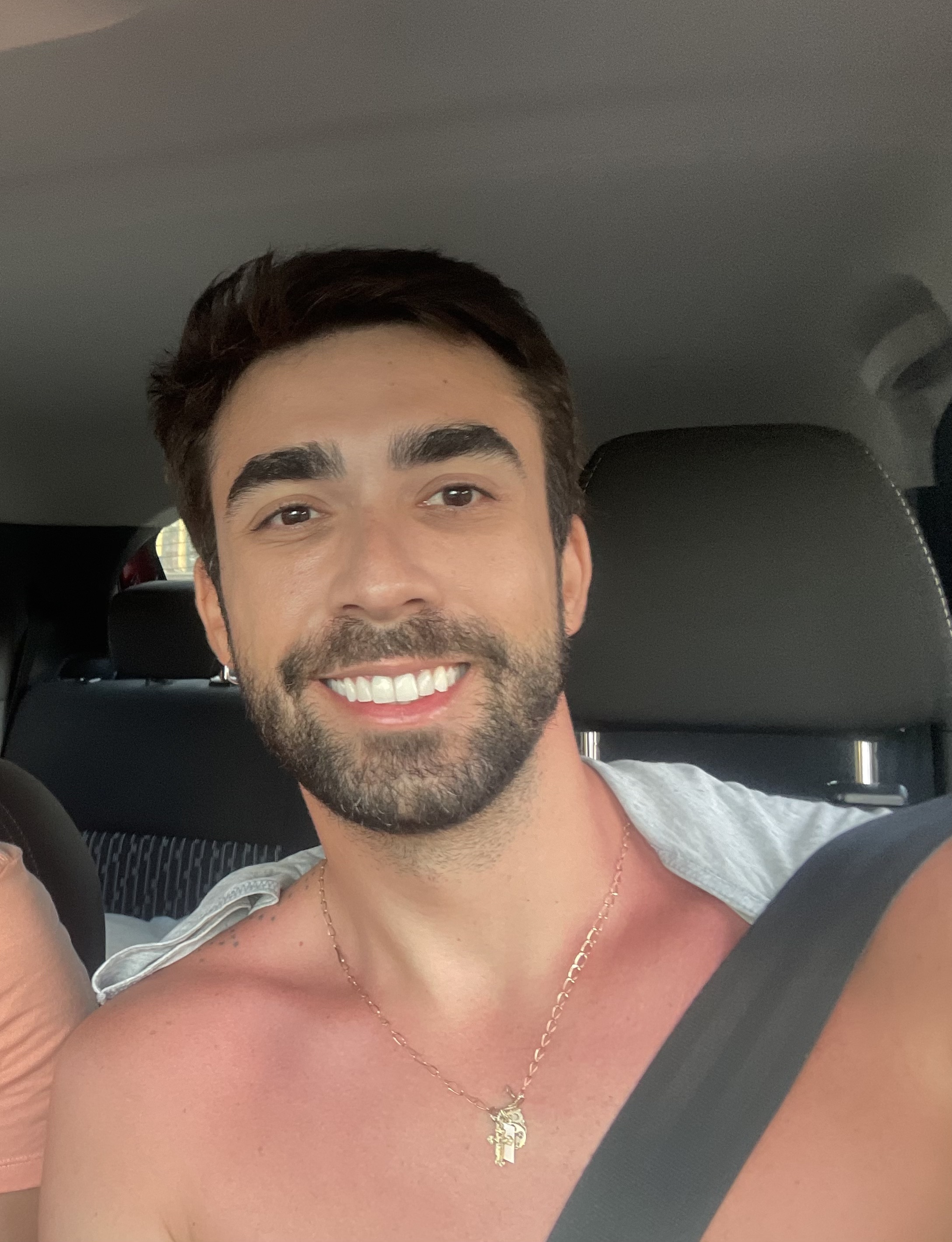 Tinder profile picture for @ielprado