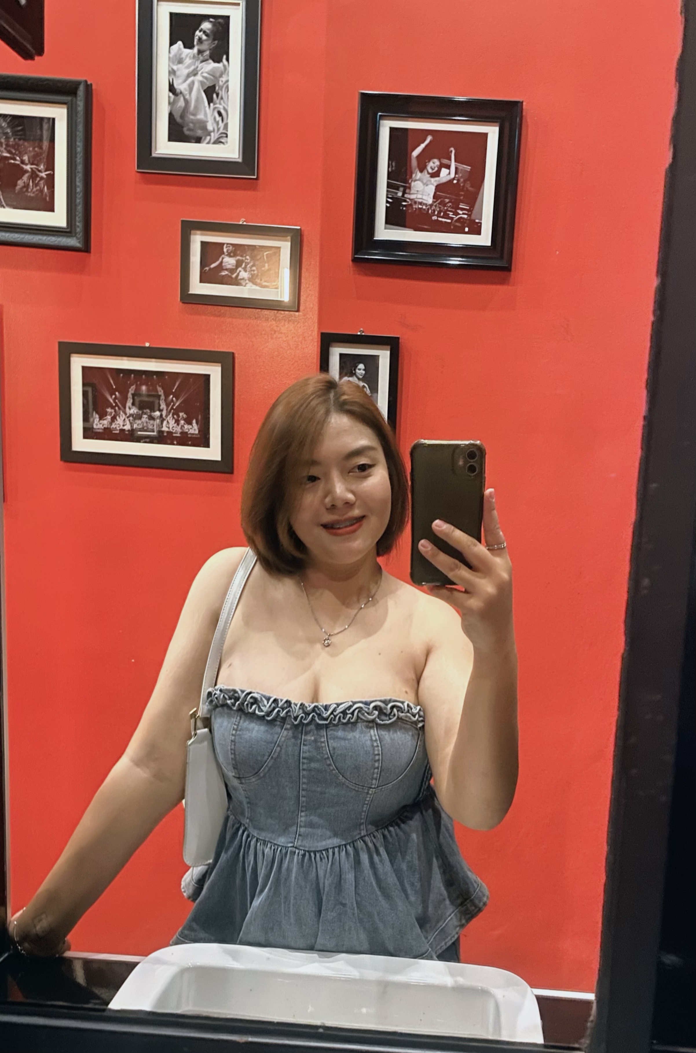 Tinder profile picture for @bowing