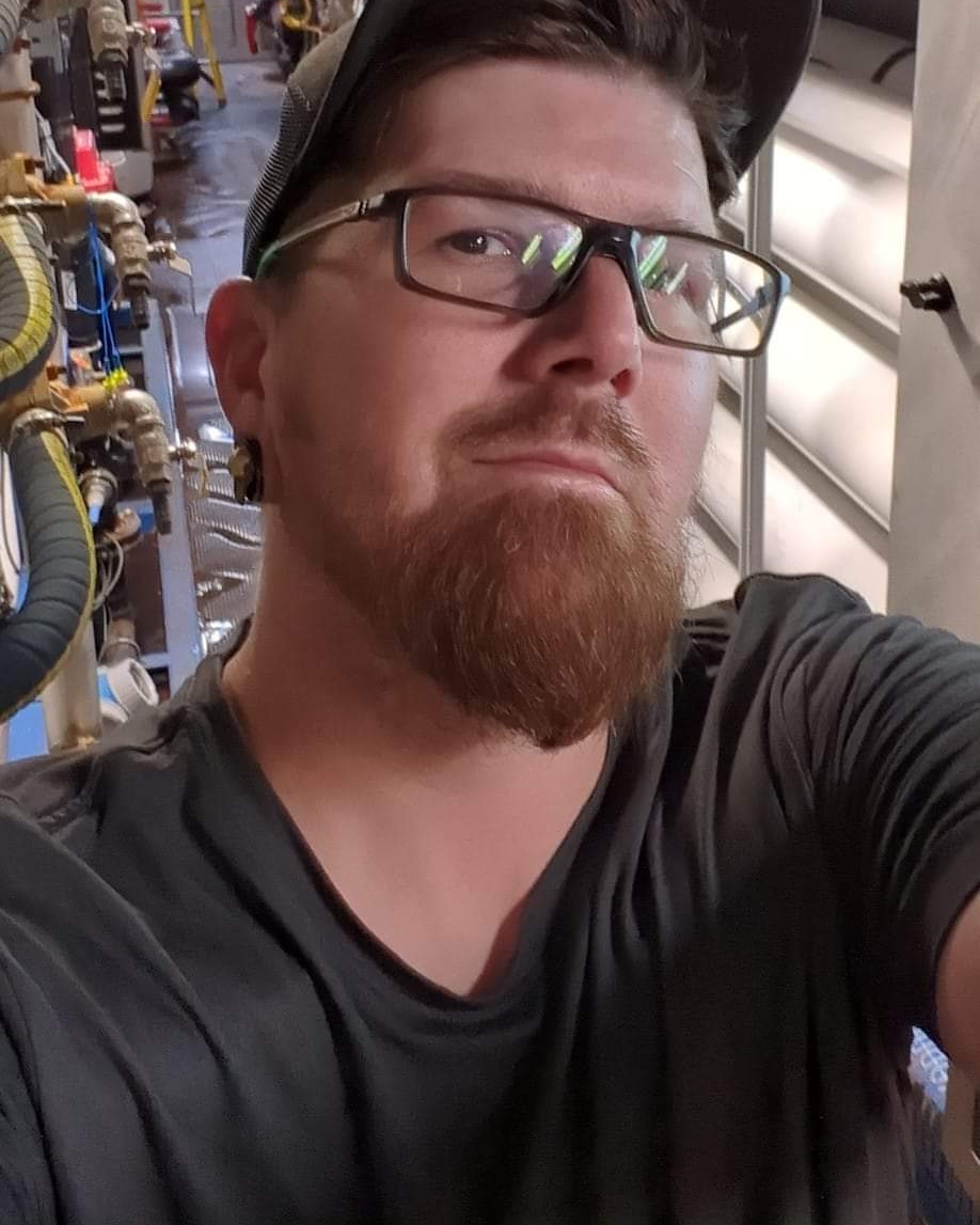 Tinder profile picture for @ballsy
