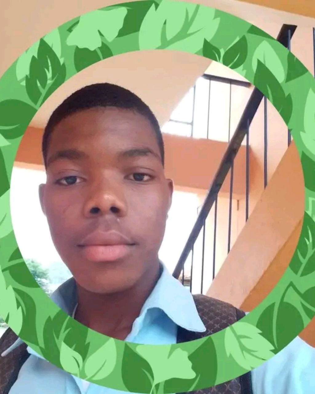 Tinder profile picture for @tau