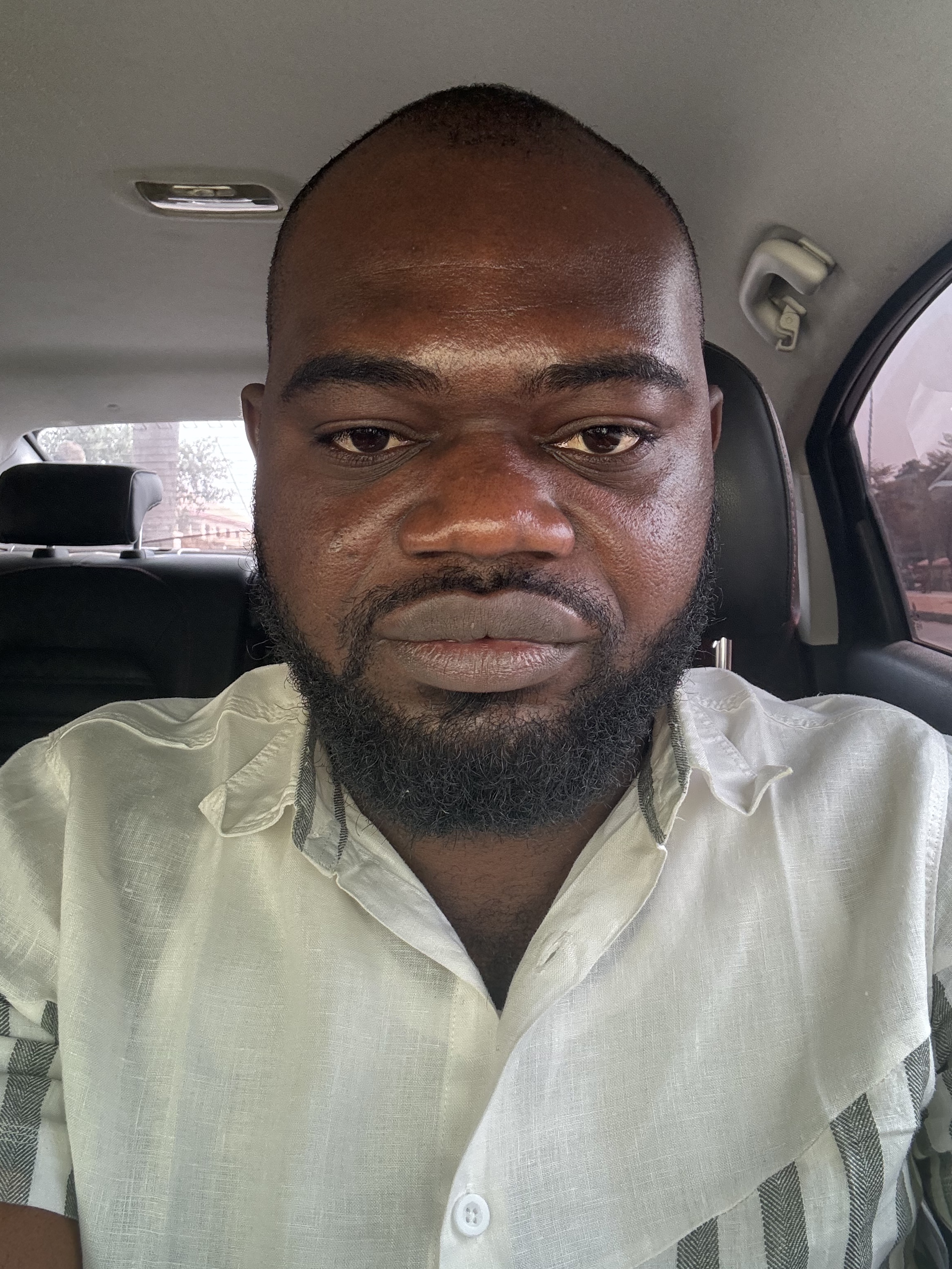 Tinder profile picture for @billionaire