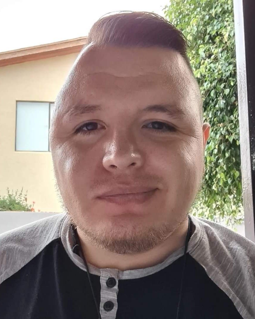 Tinder profile picture for @raymundo