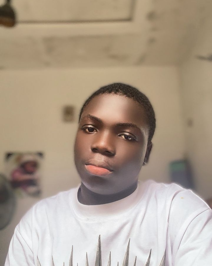 Tinder profile picture for @biggest