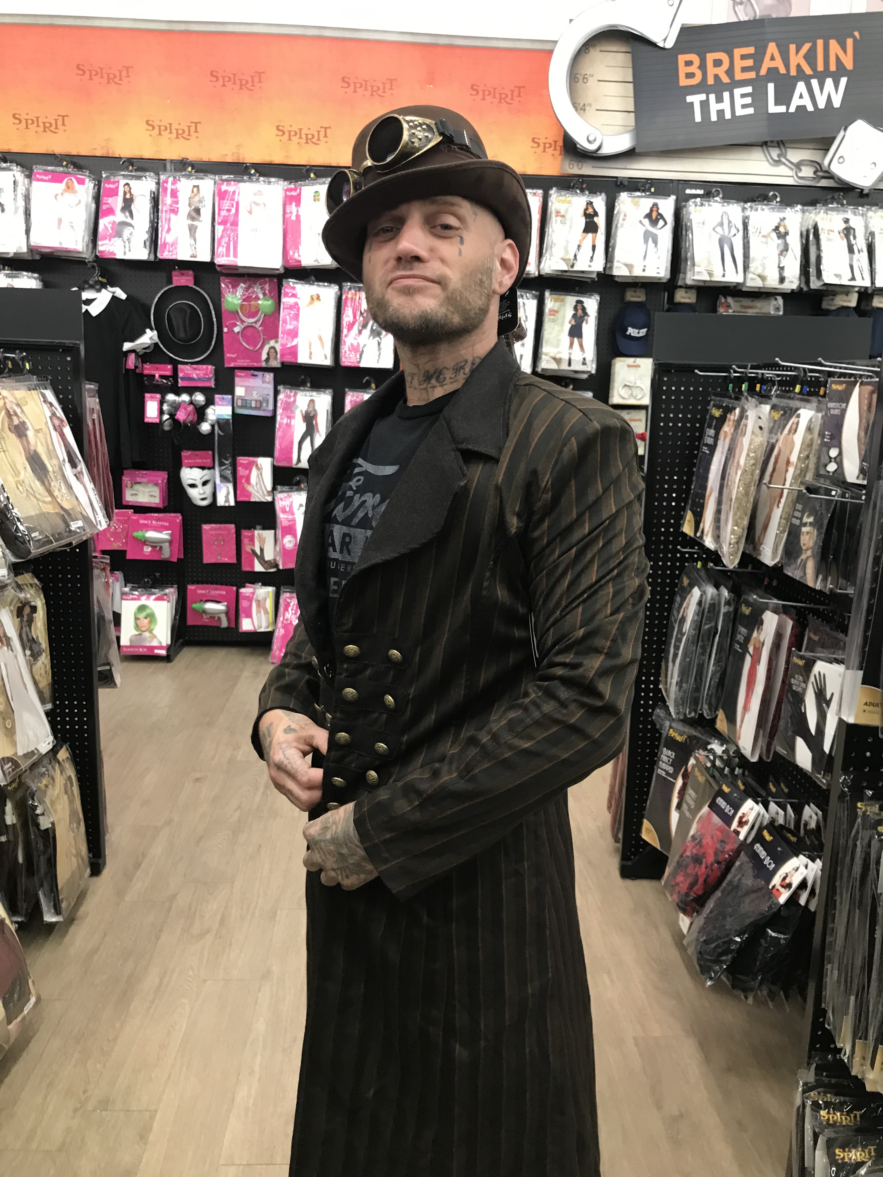 Tinder profile picture for @struggle