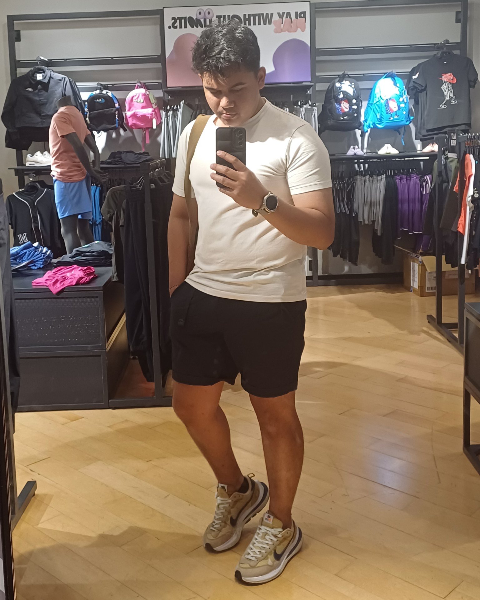 Tinder profile picture for @rizky