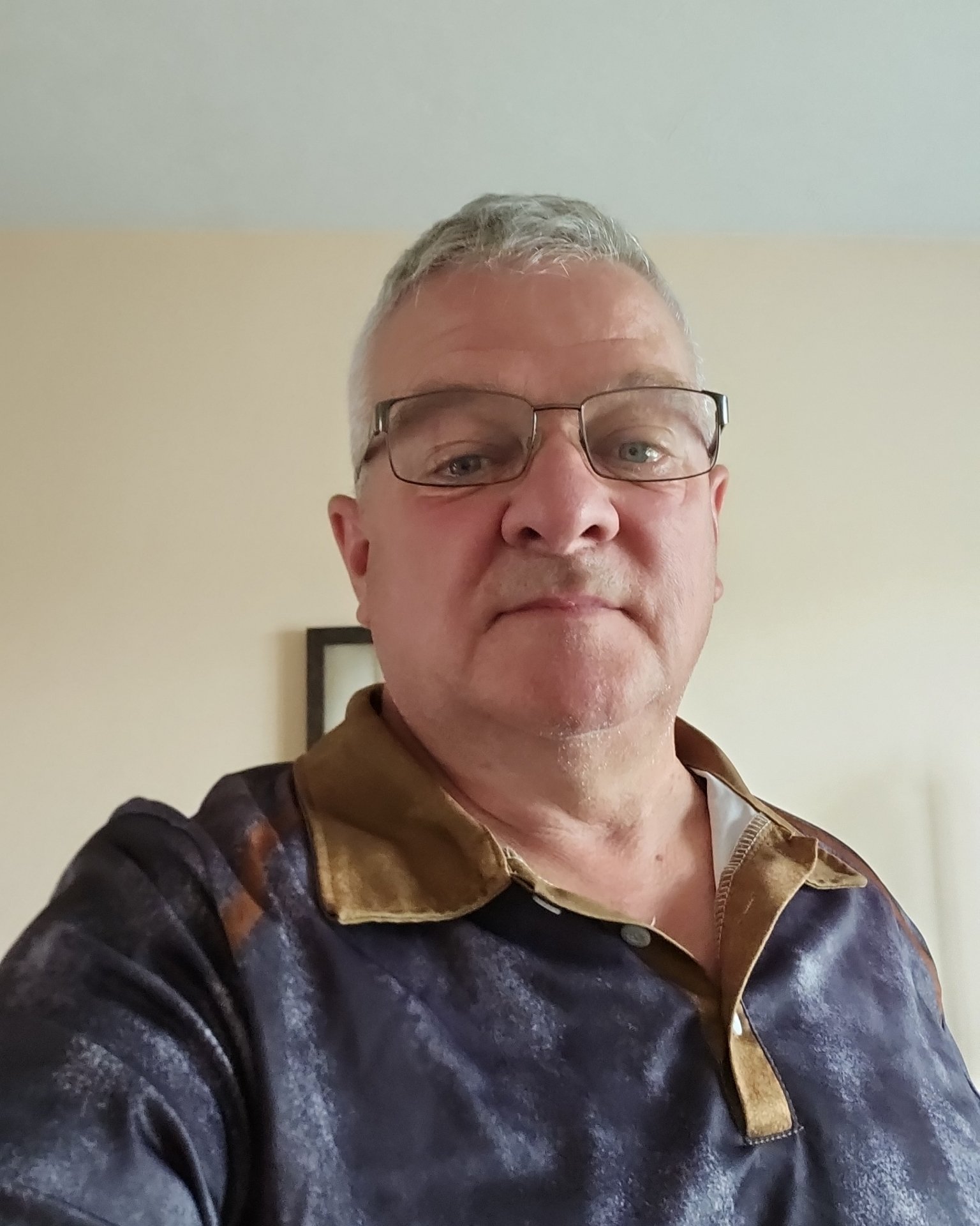 Tinder profile picture for @plymouth