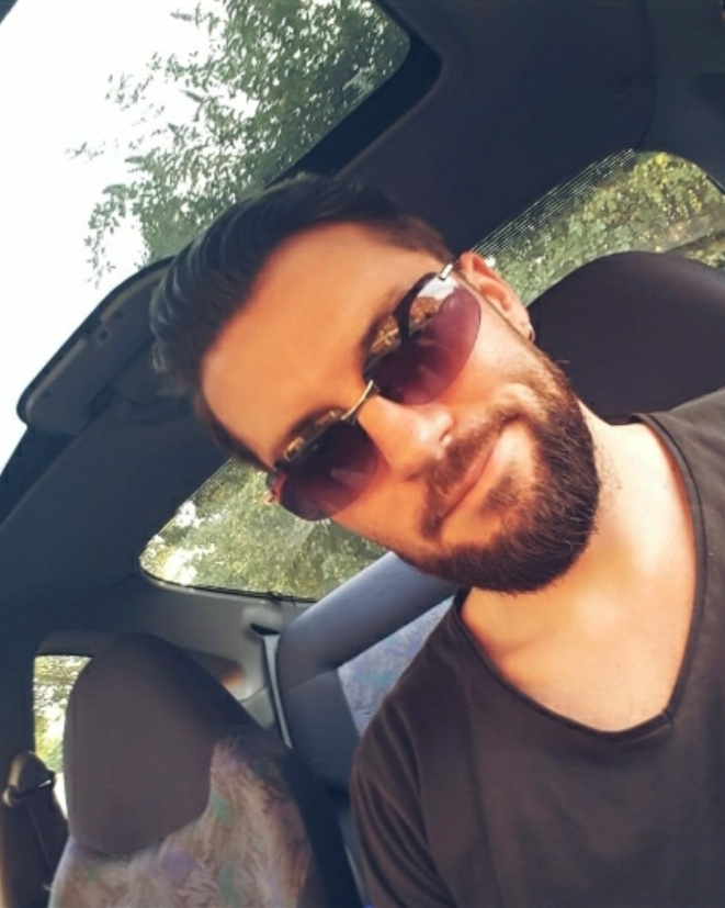 Tinder profile picture for @knack