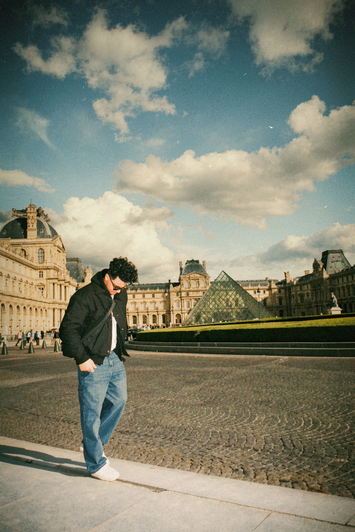 Tinder profile picture for @yazen