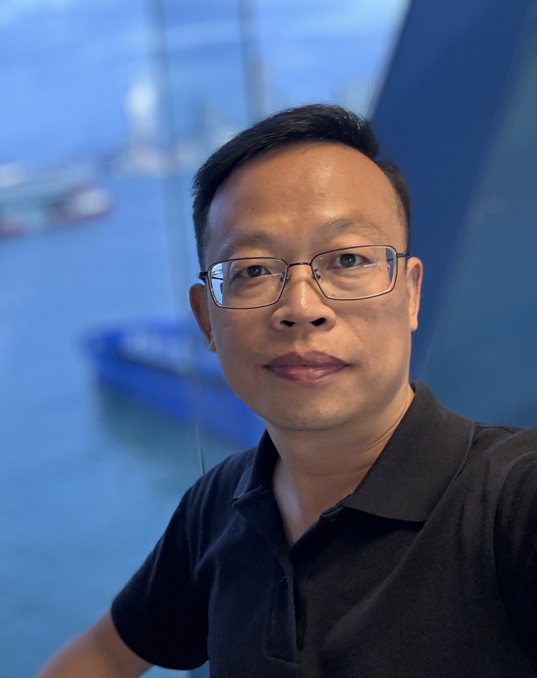 Tinder profile picture for @feng