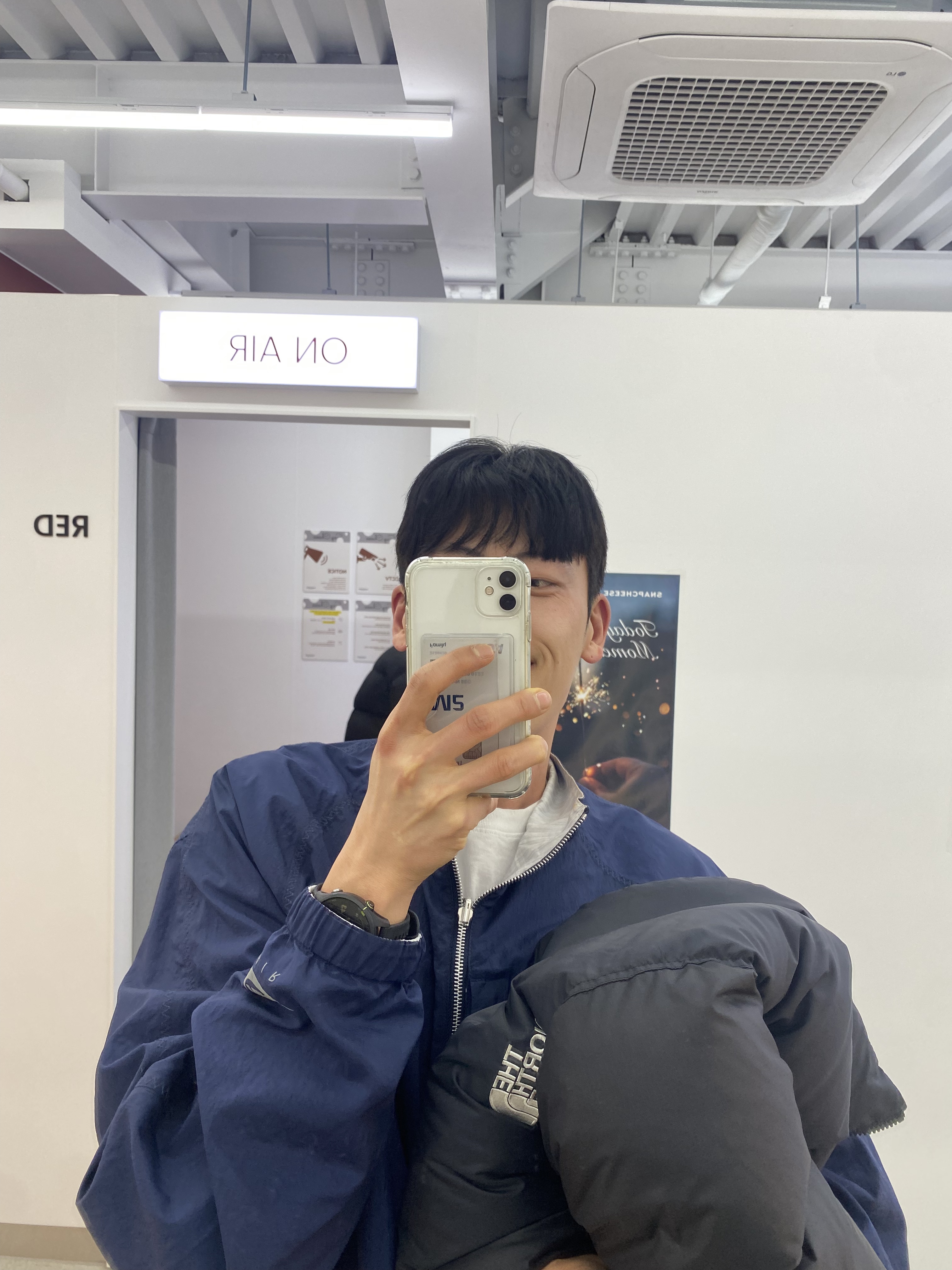 Tinder profile picture for @hs