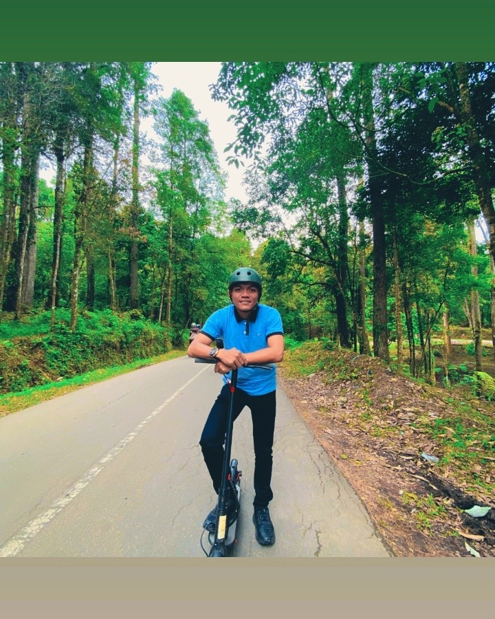 Tinder profile picture for @nurdin