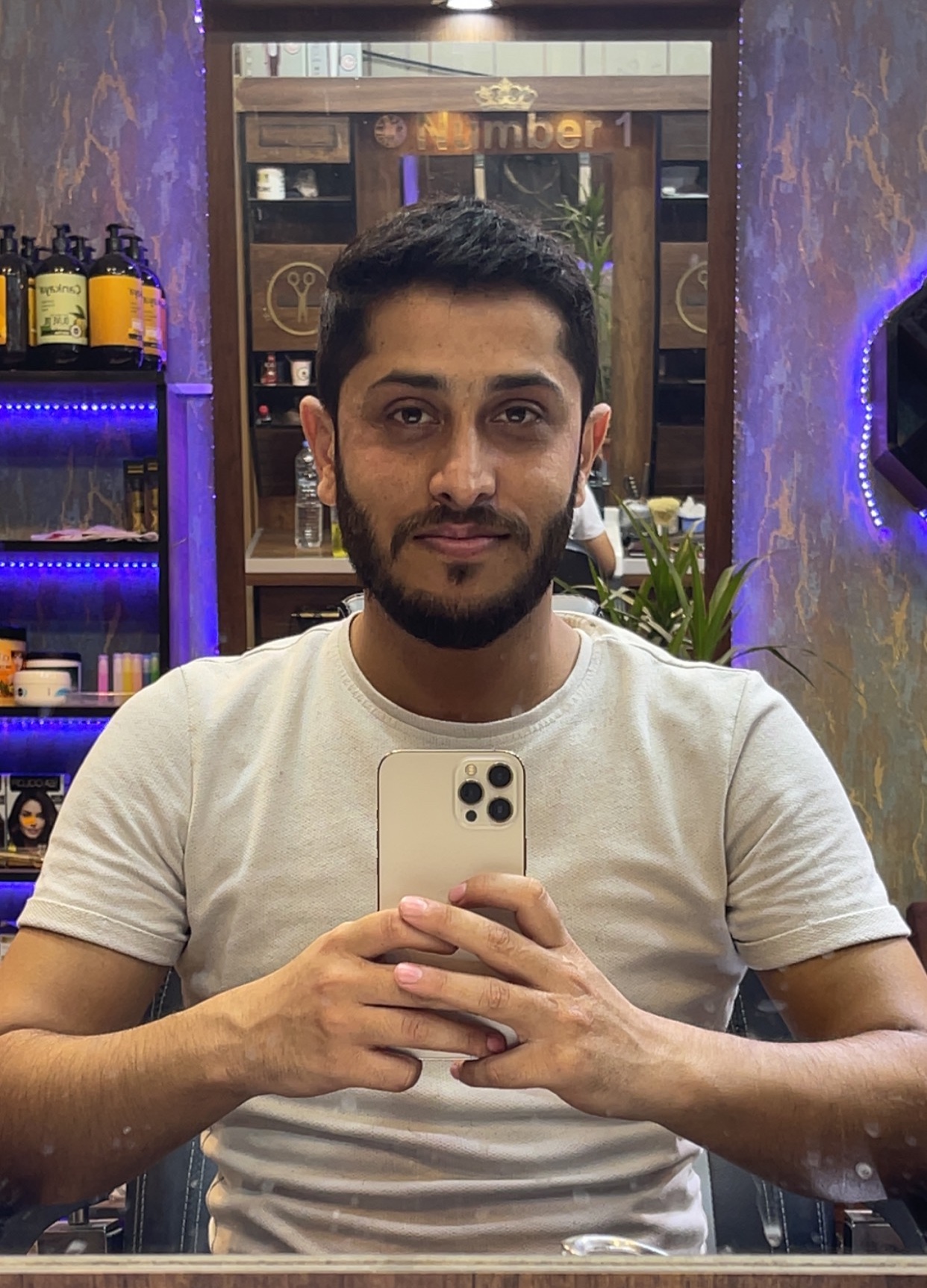 Tinder profile picture for @lukman