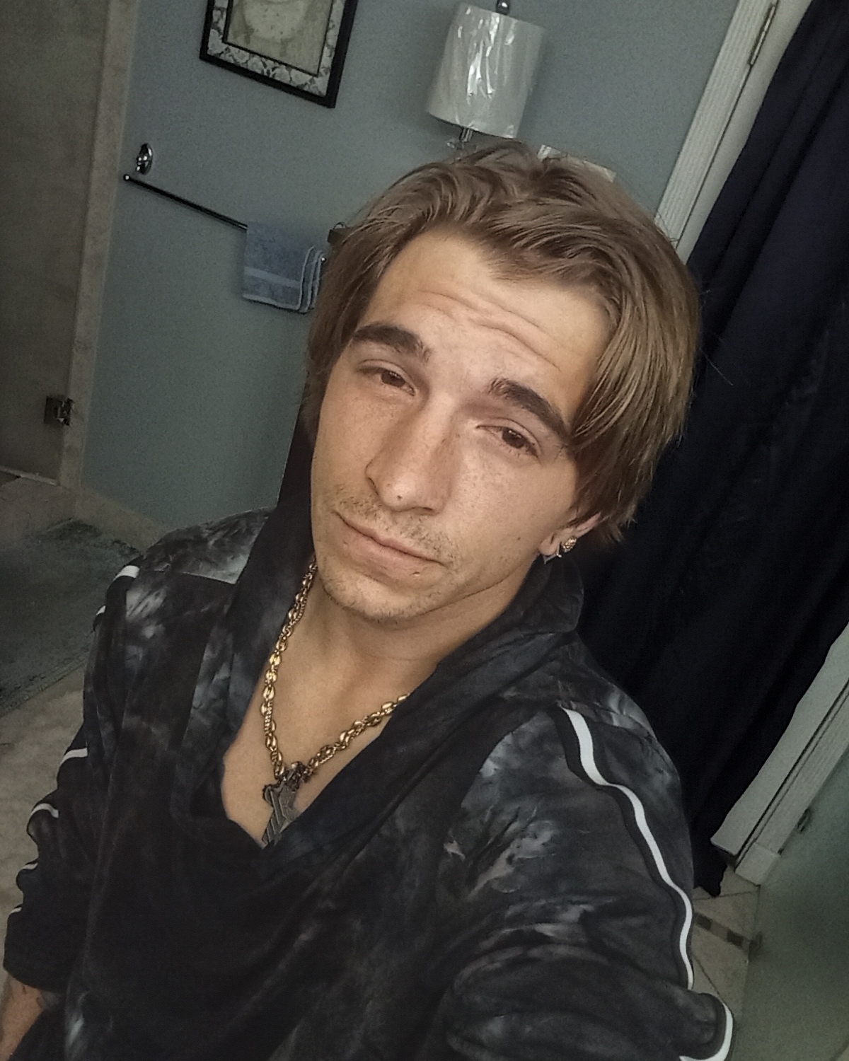 Tinder profile picture for @outraged