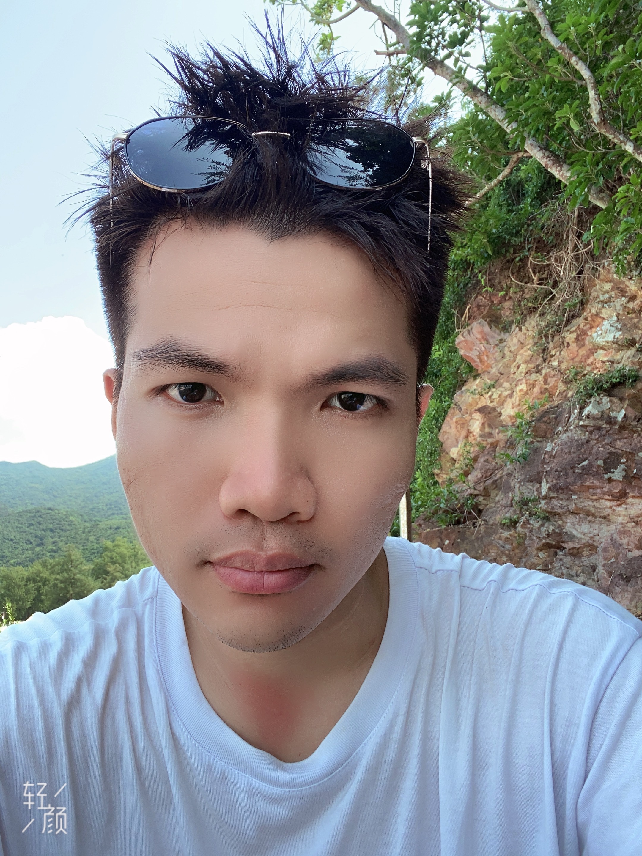 Tinder profile picture for @case