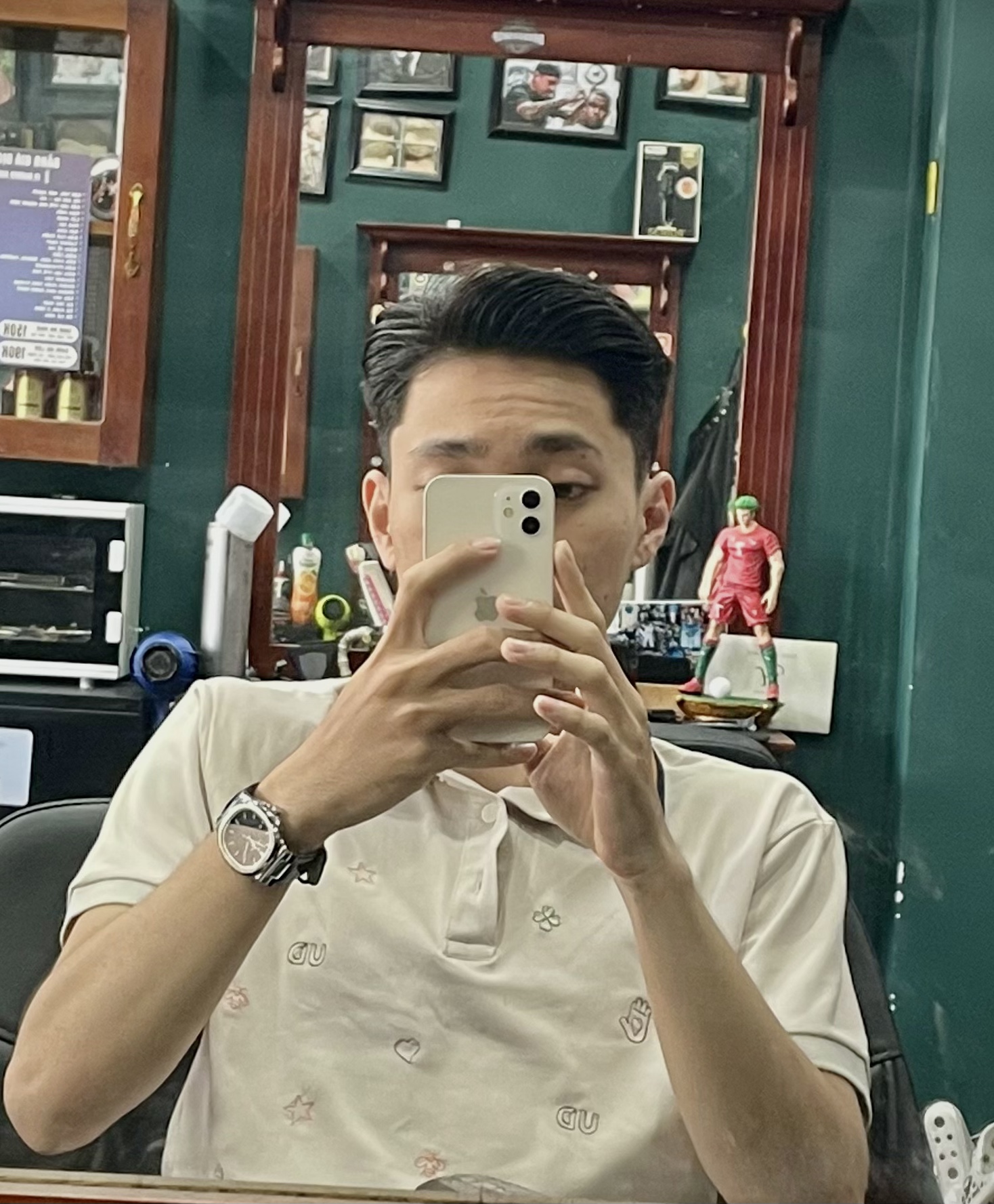 Tinder profile picture for @pan