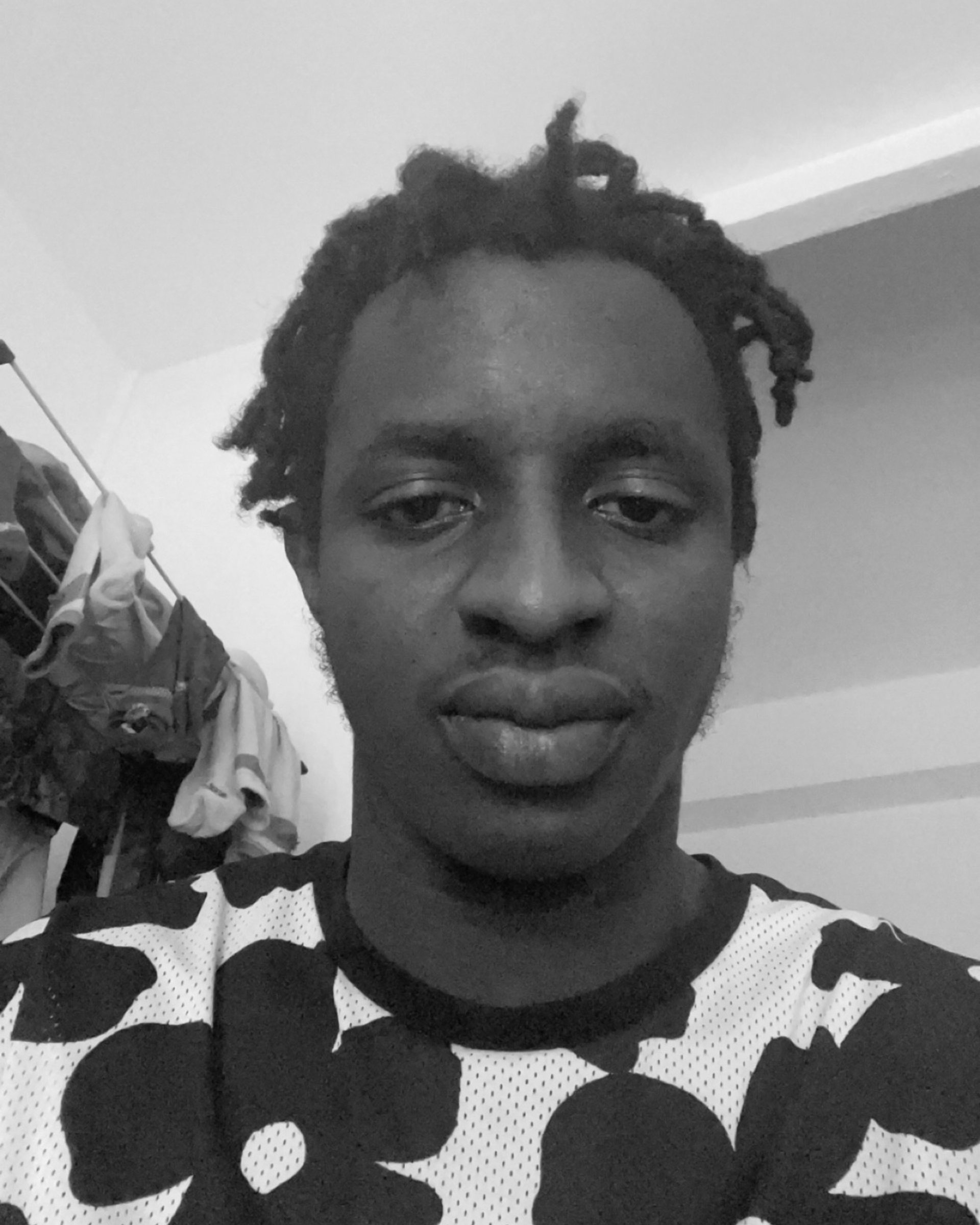 Tinder profile picture for @sow