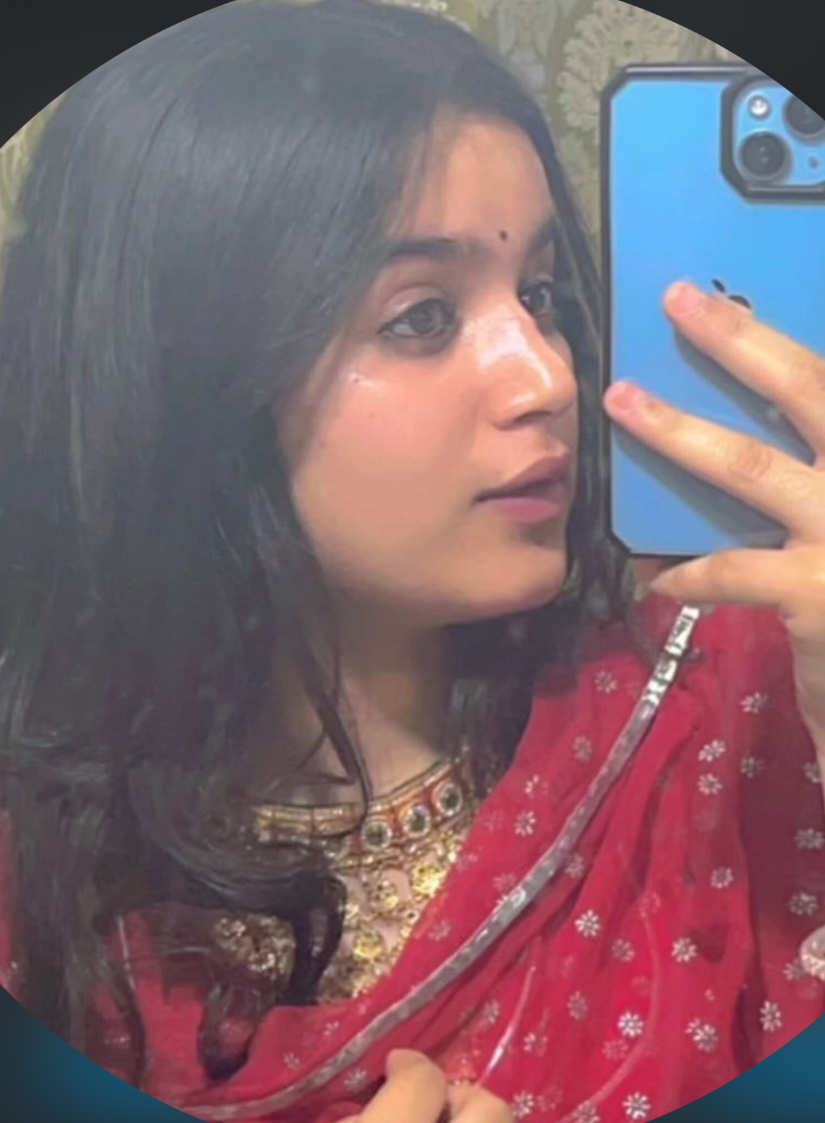 Tinder profile picture for @komal