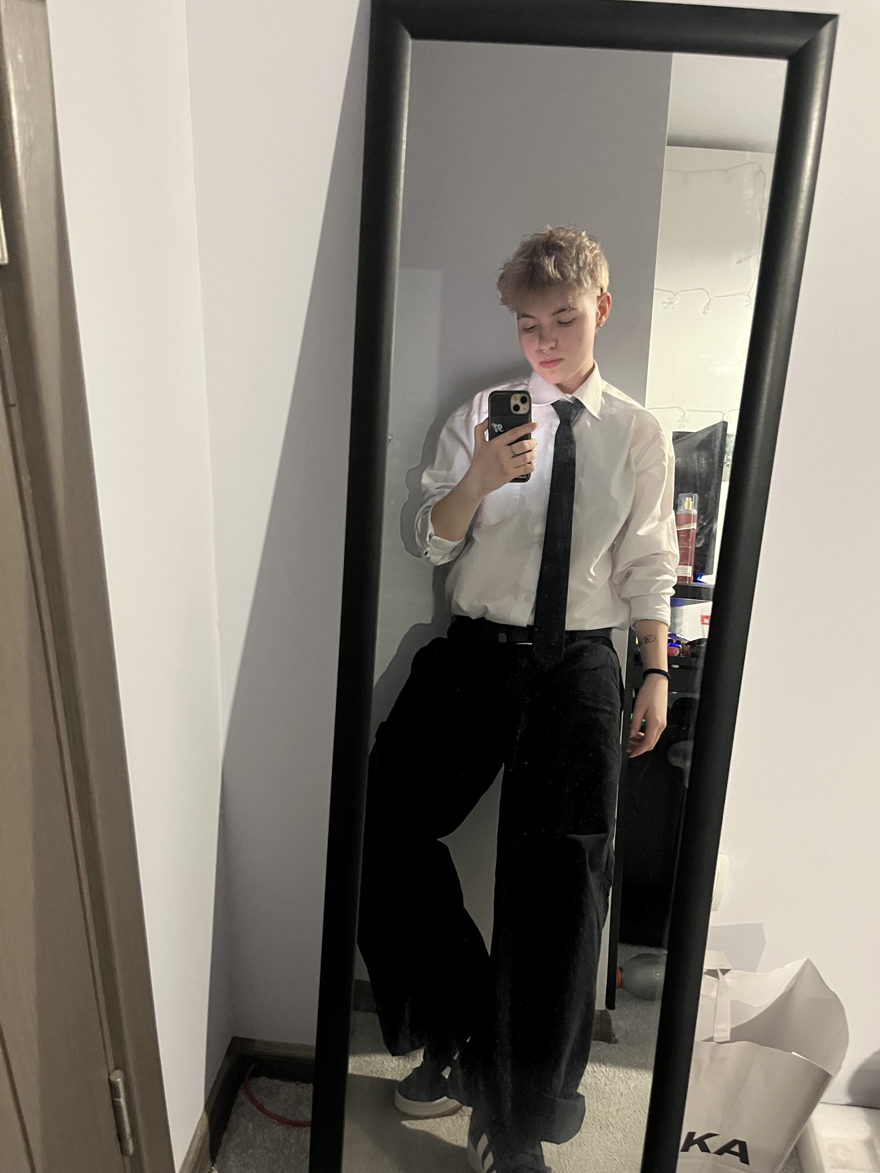 Tinder profile picture for @suntlolo