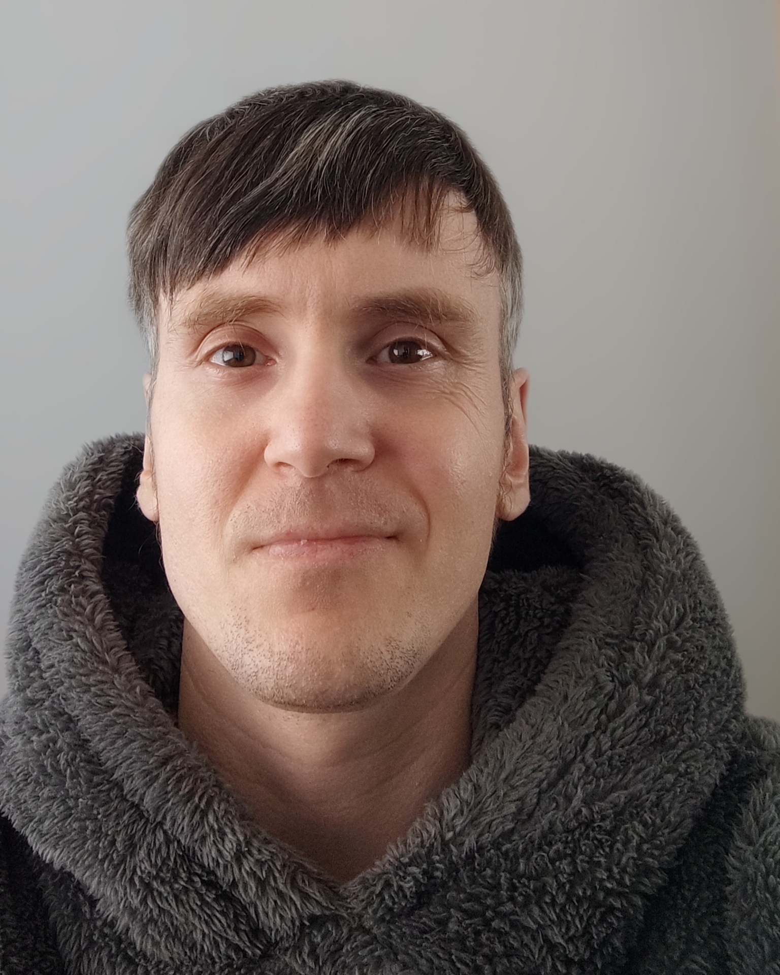 Tinder profile picture for @testms