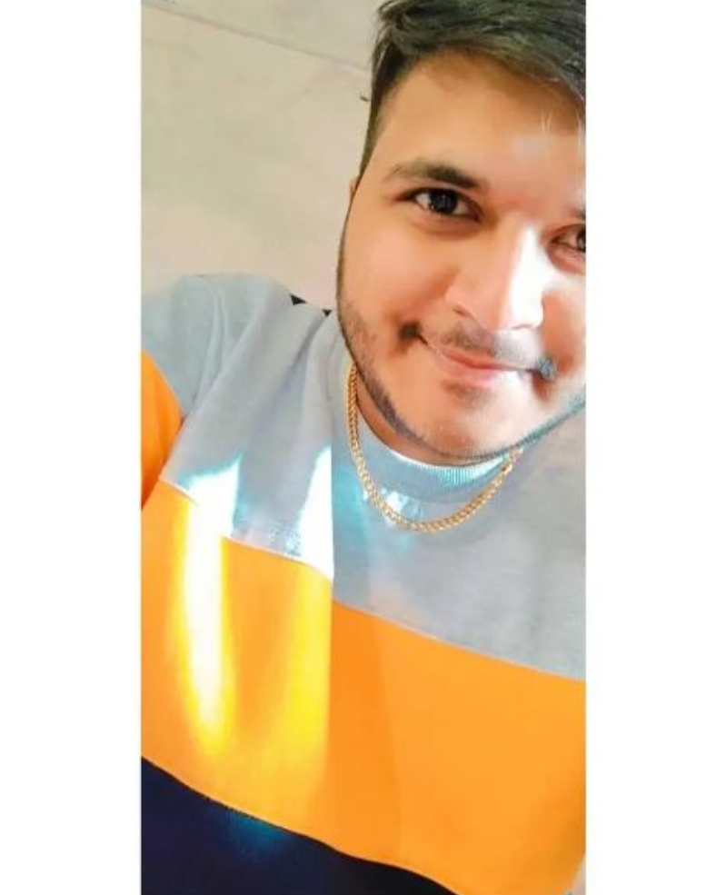 Tinder profile picture for @guru