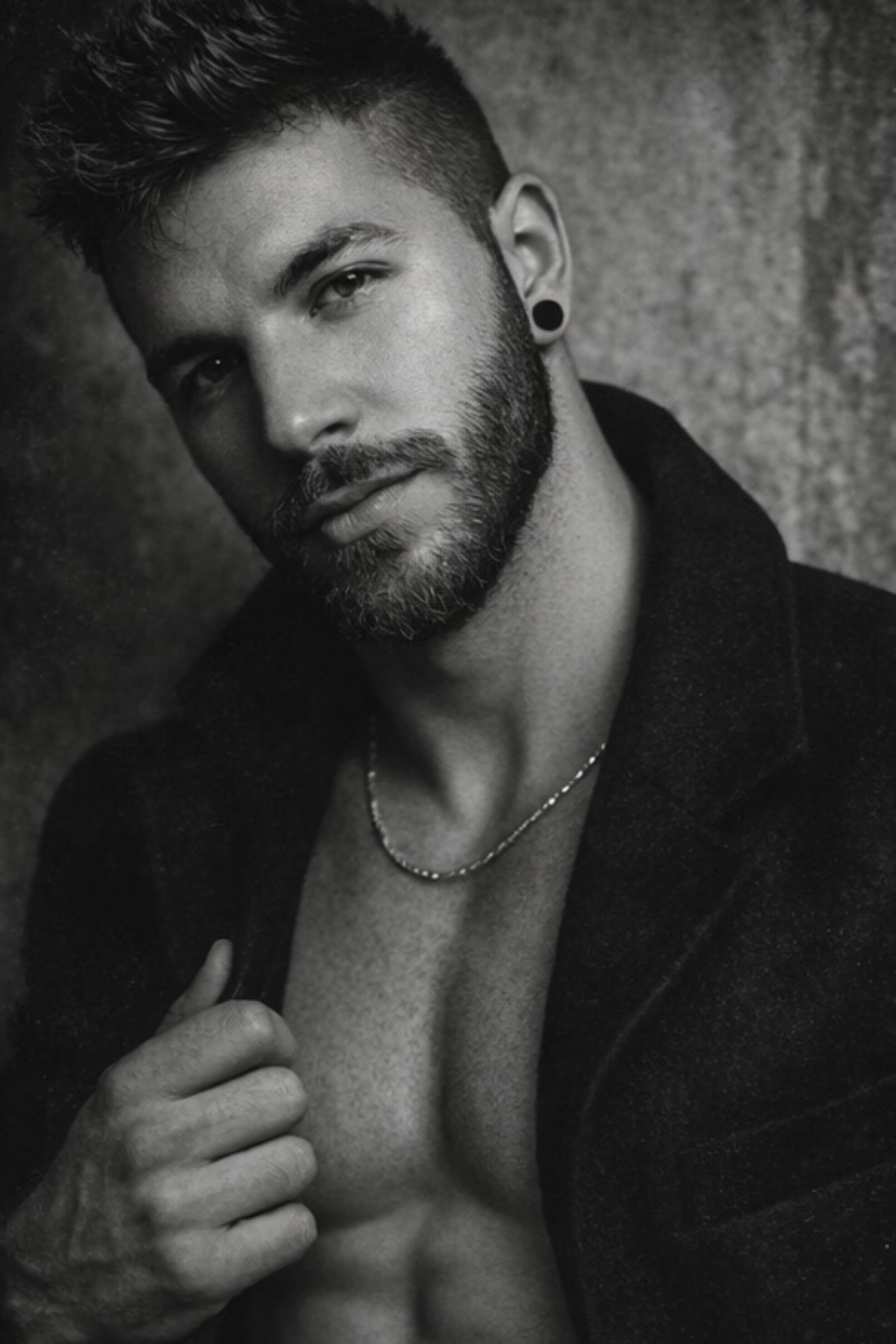 Tinder profile picture for @void