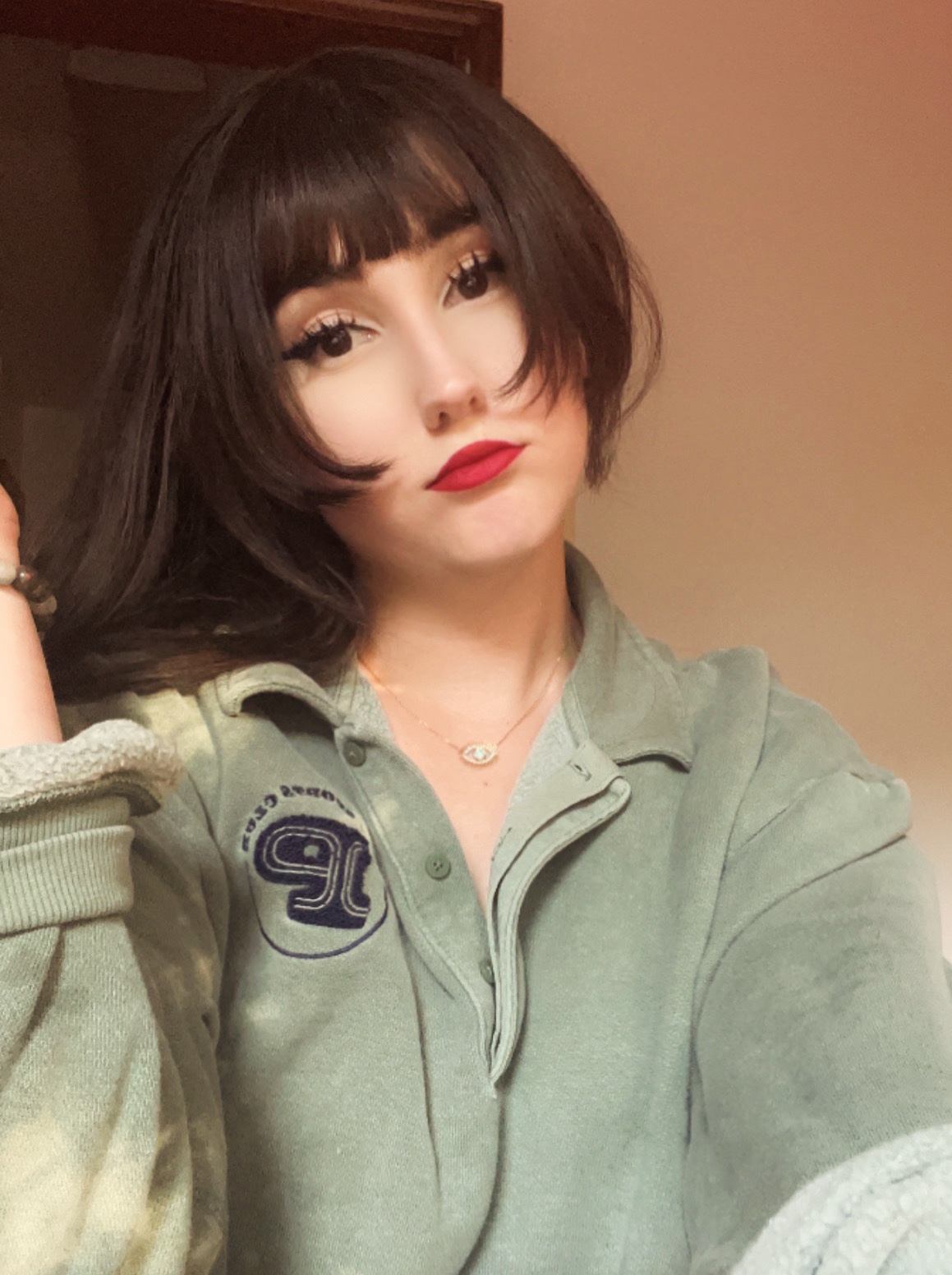 Tinder profile picture for @cosmetic