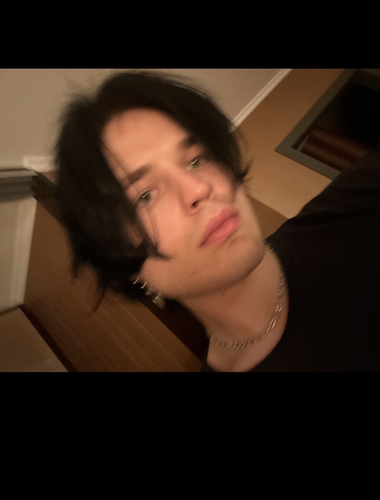 Tinder profile picture for @hoe