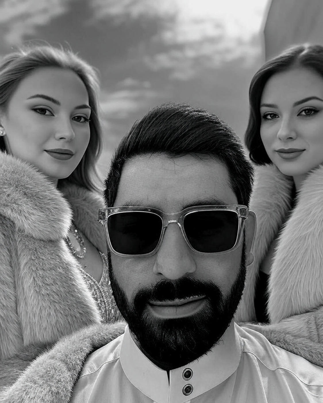 Tinder profile picture for @glorious