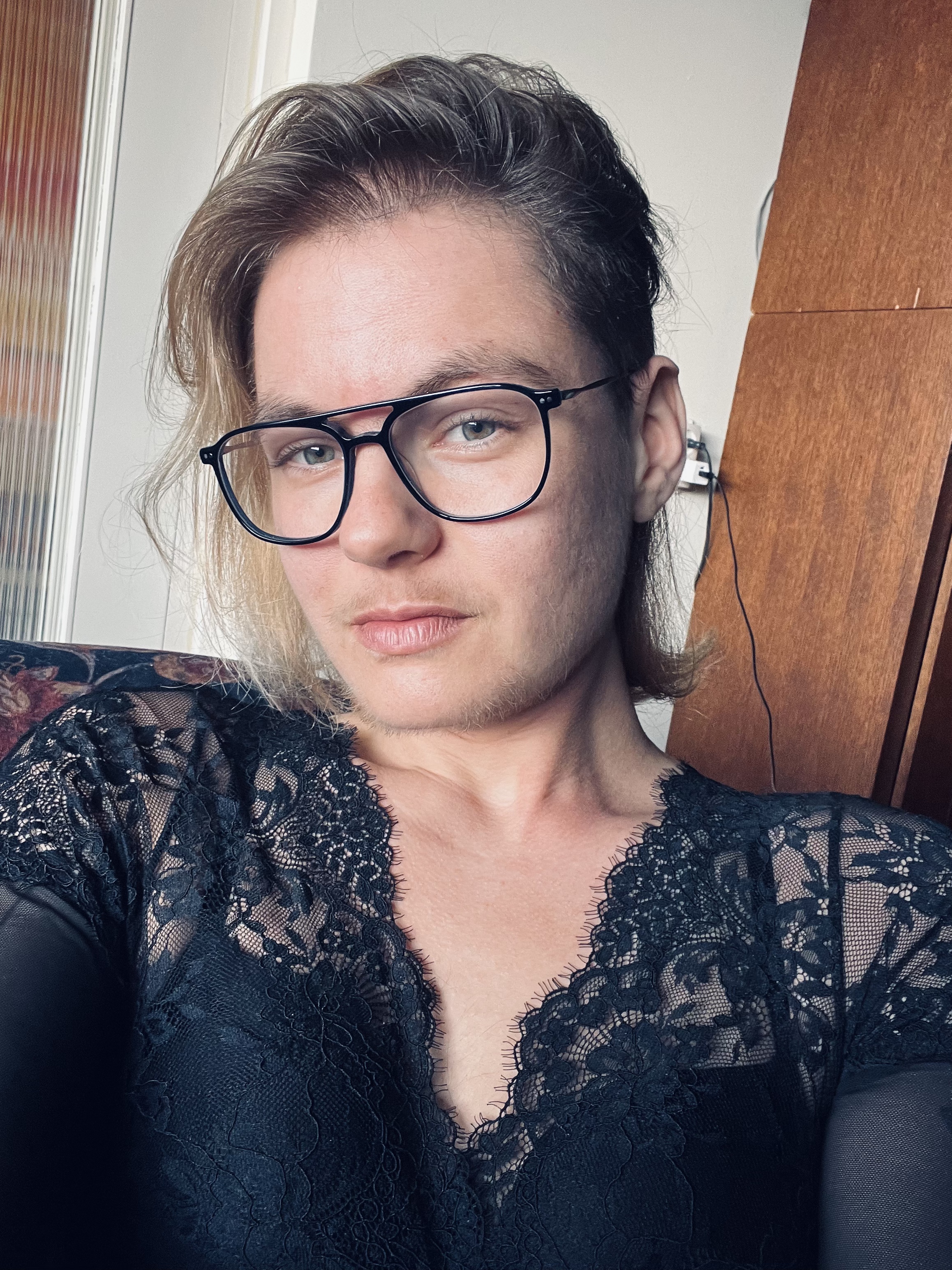 Tinder profile picture for @anchovies