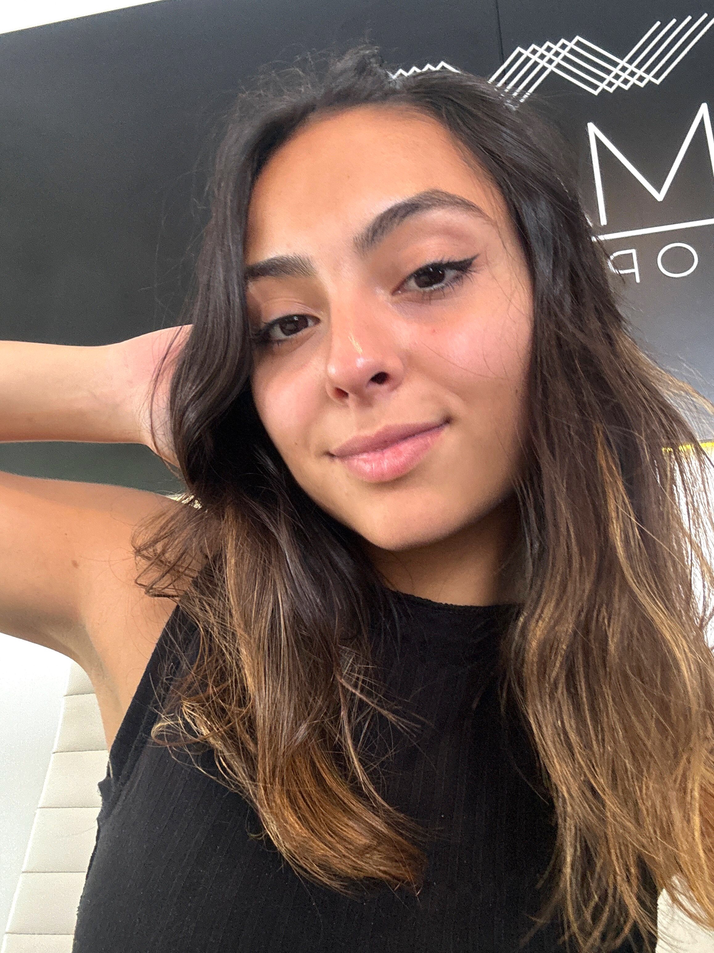 Tinder profile picture for @insists