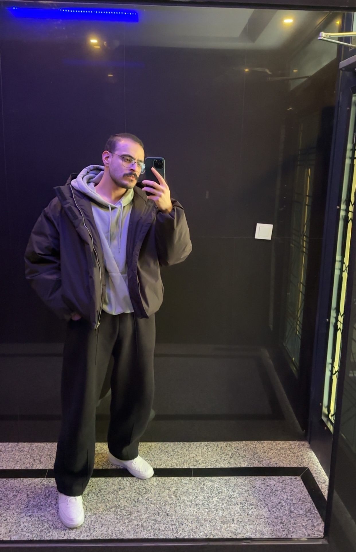 Tinder profile picture for @moe