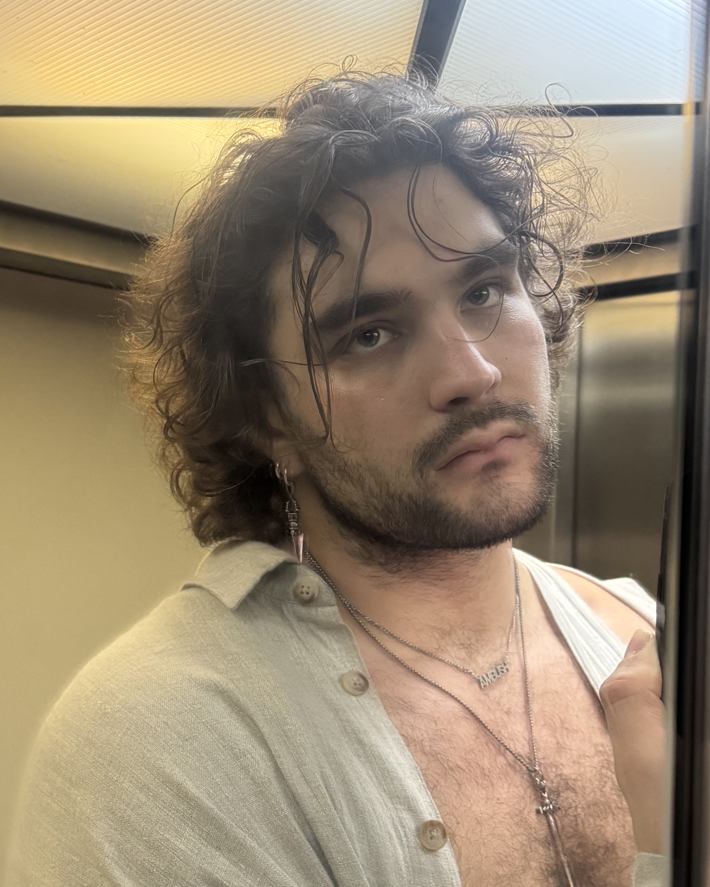 Tinder profile picture for @gor
