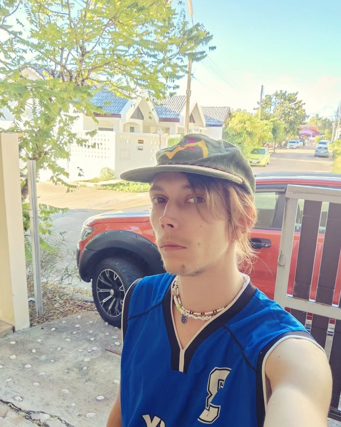 Tinder profile picture for @barrel