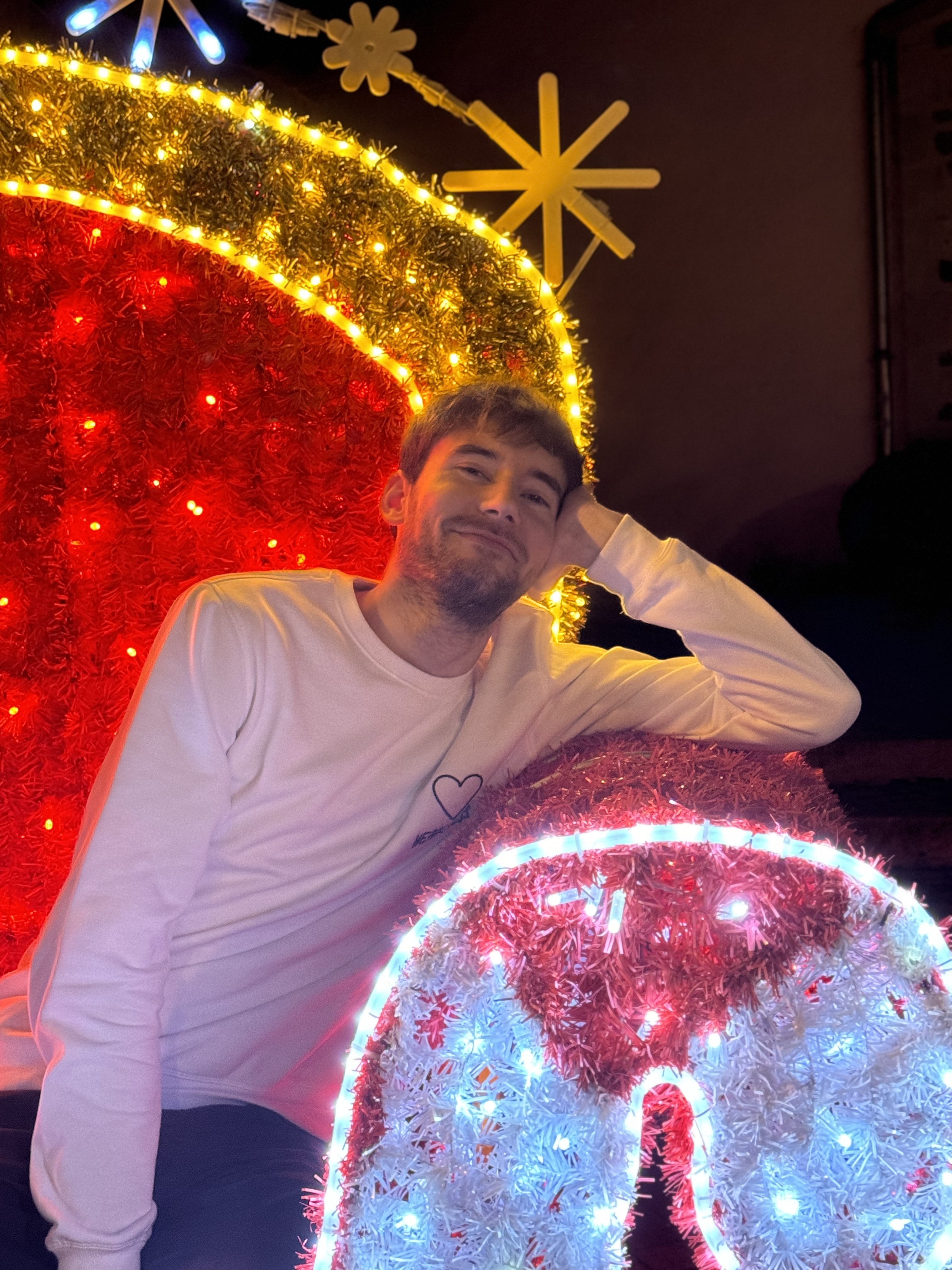Tinder profile picture for @gw