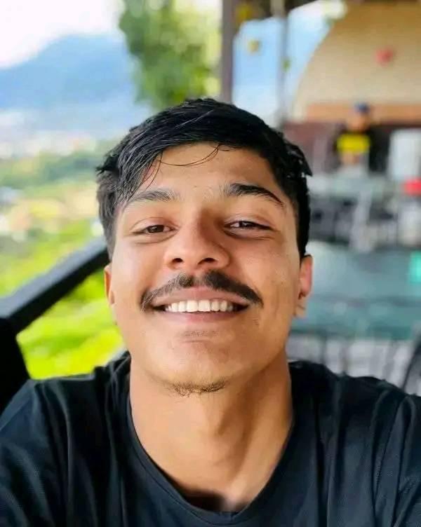 Tinder profile picture for @thapa