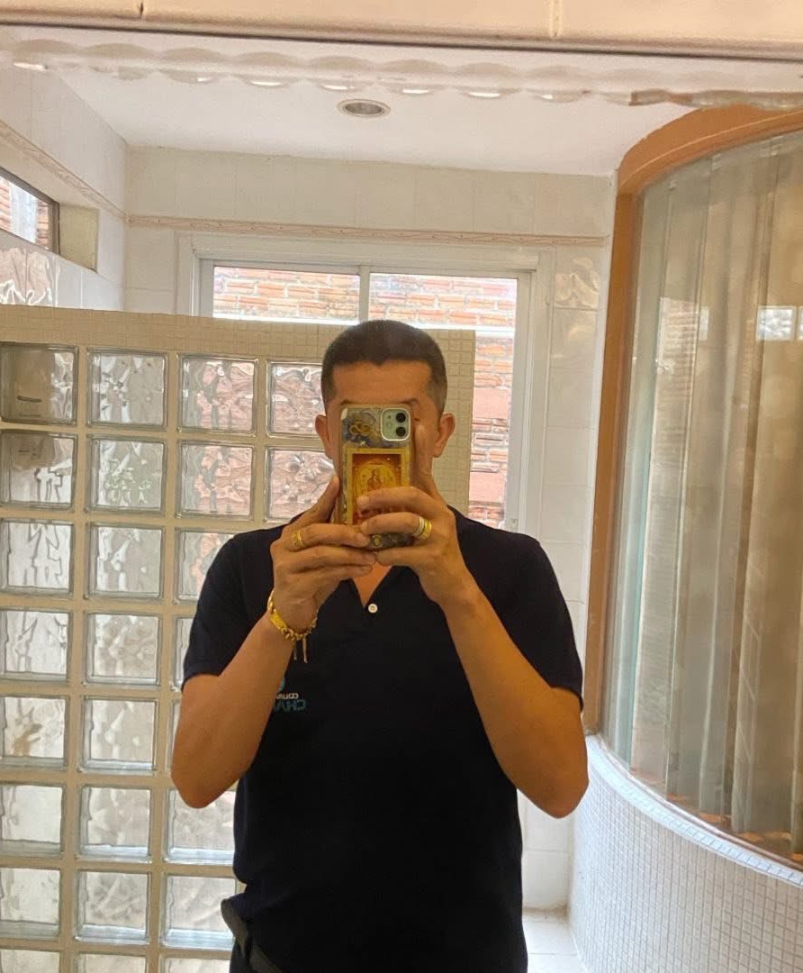 Tinder profile picture for @agency